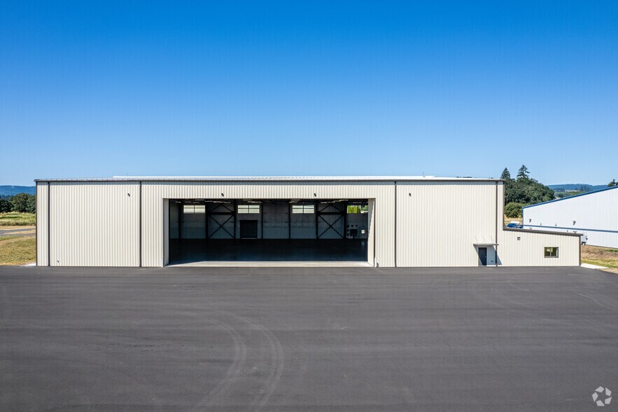 More Photos Of 34090 Skyway, Scappoose Airplane Hangar For Sale