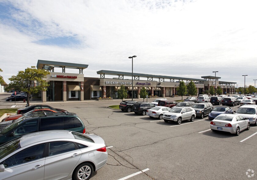 More Photos Of 6303-6433 Orchard Lake Rd, West Bloomfield Freestanding For Sale