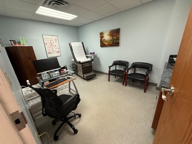 More Photos Of 225 State Highway 35, Red Bank Medical For Lease