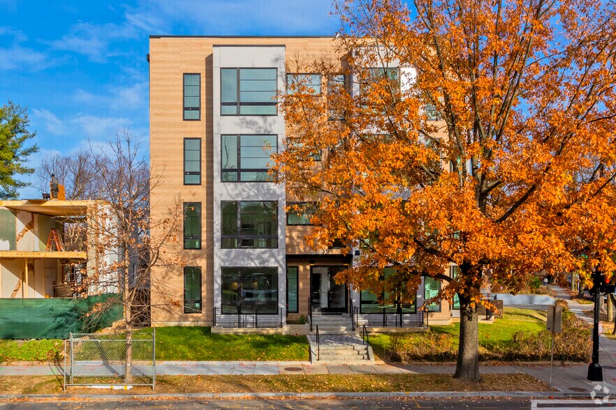 More Photos Of 5301 Connecticut Ave NW, Washington Apartments For Sale