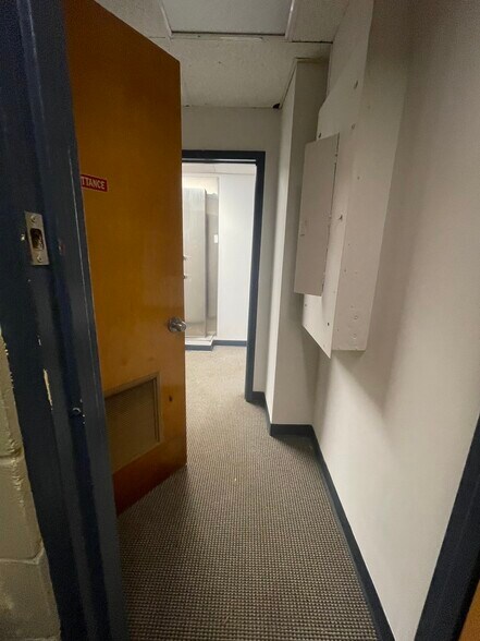 More Photos Of 91 Lake Ave, Tuckahoe Office For Sale