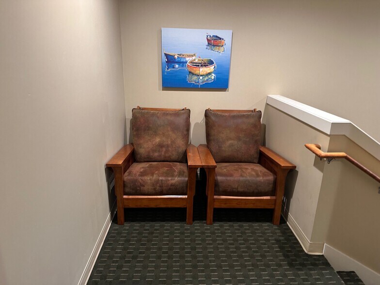 More Photos Of 8105 Birch Bay Square St, Blaine Office For Lease