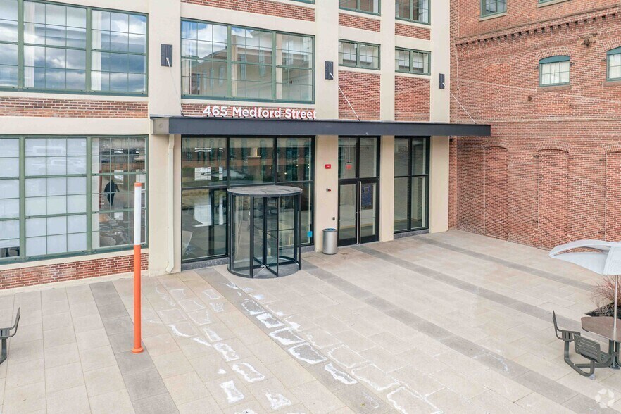 More Photos Of 465 Medford St, Charlestown Office For Lease