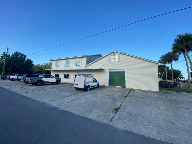 Primary Photo Of 1500 Main St NE, Palm Bay Light Distribution For Sale