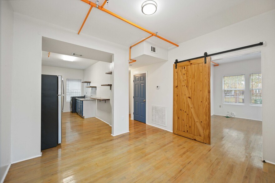 More Photos Of 2602 Isabella St, Houston Apartments For Sale