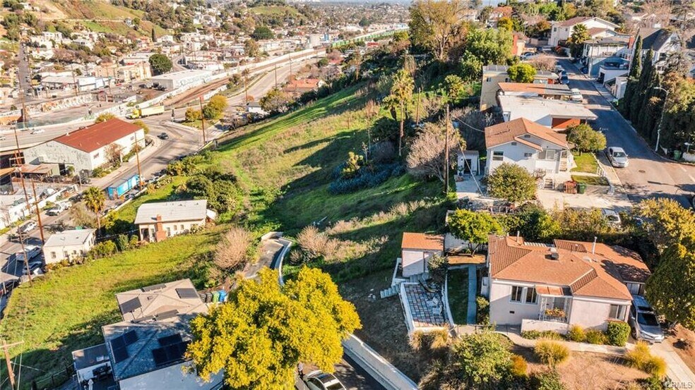 Primary Photo Of 1922-1942 Seigneur Ave, Los Angeles Land For Sale