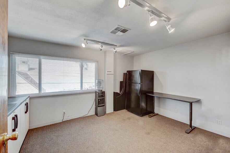 More Photos Of 1025 W Arrow Hwy, Glendora Medical For Sale