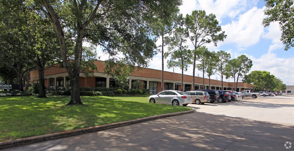 More Photos Of 10801 Hammerly Blvd, Houston Unknown For Lease