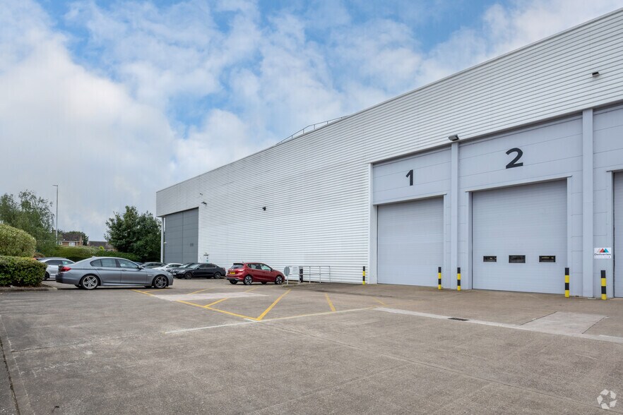 More Photos Of Headway Rd, Wolverhampton Light Manufacturing For Lease