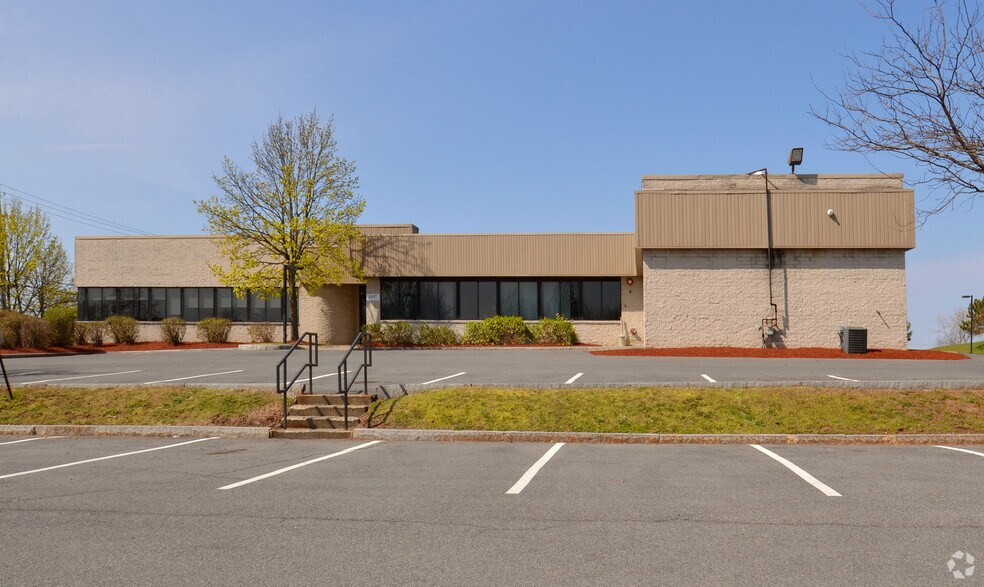 More Photos Of 621 Columbia Street Ext, Cohoes Office For Sale