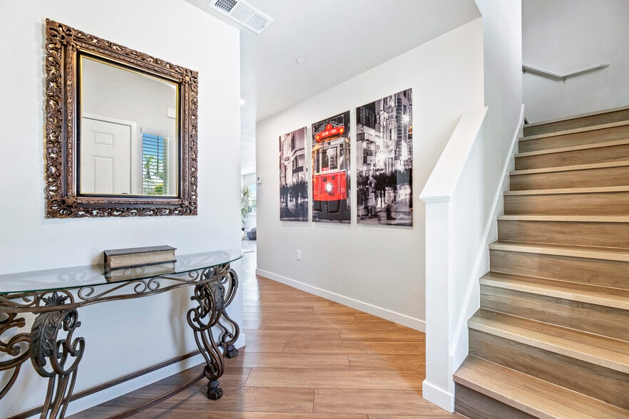 More Photos Of 5860 W Santa Ana Ave, Fresno Apartments For Sale