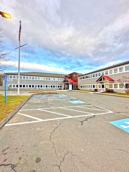More Photos Of 520 Saybrook Rd, Middletown Medical For Lease