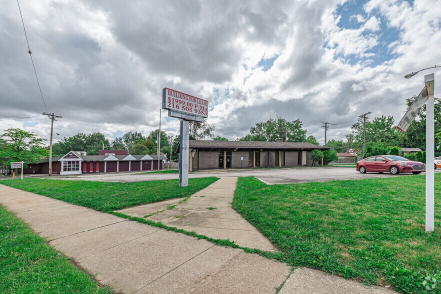 More Photos Of 26410 Lake Shore Blvd, Euclid Freestanding For Lease