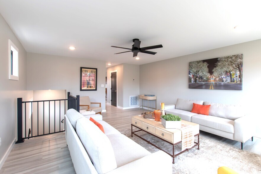 More Photos Of 577 English St, Bristol Apartments For Sale