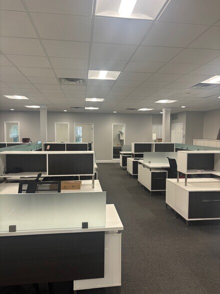 More Photos Of 740 Broad St, Shrewsbury Office For Lease