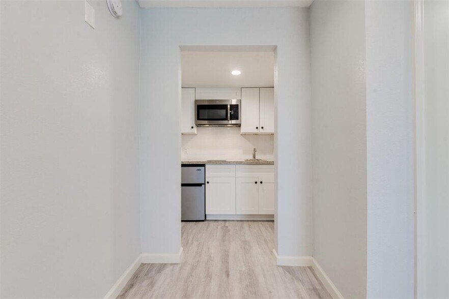 2617 Napoleon St, Houston, TX 77004 Apartments For Sale