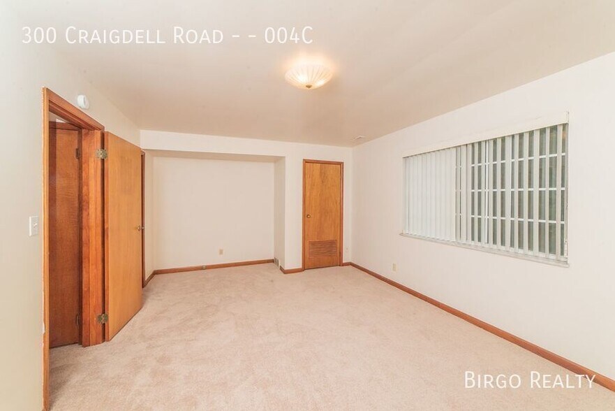 More Photos Of 300 Craigdell Rd, New Kensington Apartments For Sale