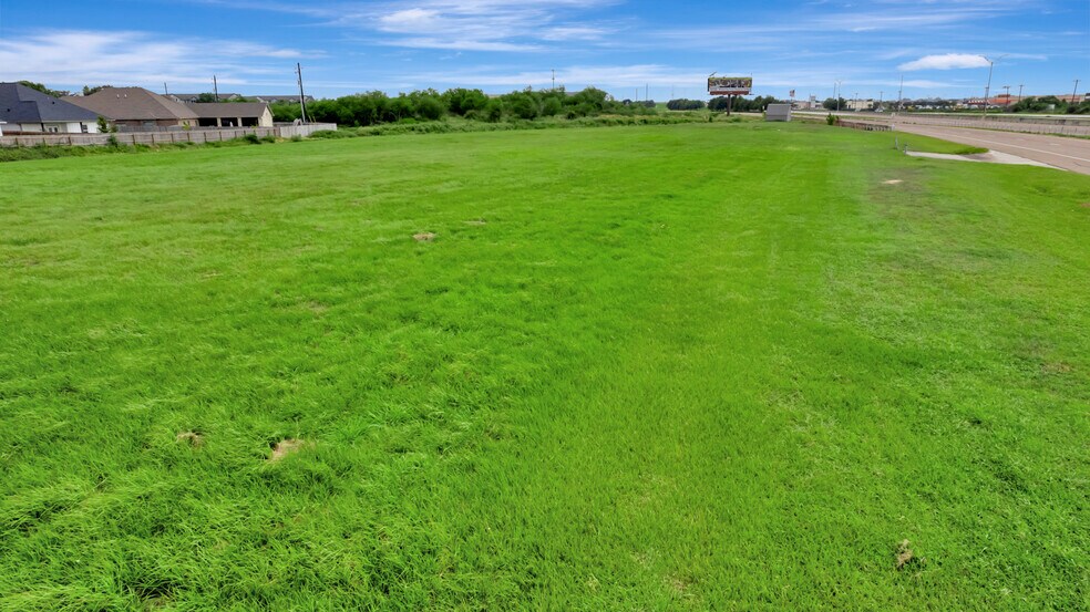 More Photos Of 6201 Zac Lentz Pky, Victoria Land For Sale