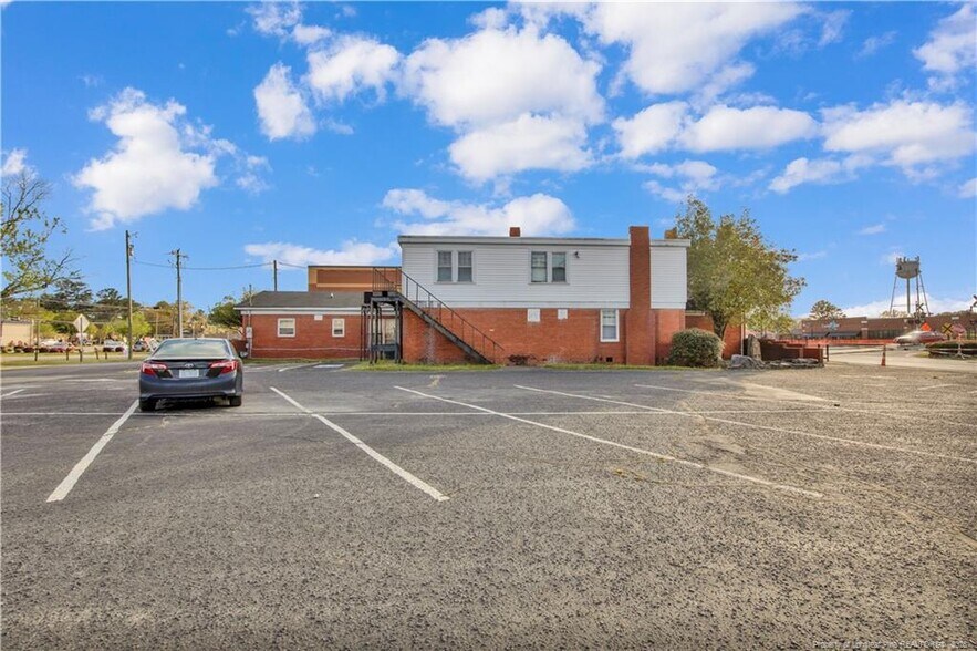 More Photos Of 101 E 2nd St, Pembroke Office Residential For Sale
