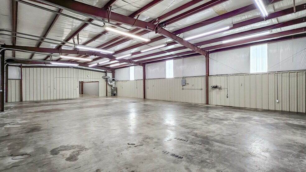 More Photos Of 14405 US Highway 72, Athens Warehouse For Sale