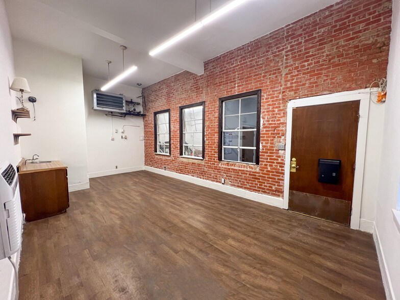 More Photos Of 1305 S Brazos St, San Antonio Refrigeration Cold Storage For Lease