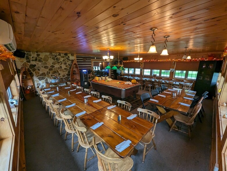 More Photos Of 32600 N State Route 44, Slate Run Hotel For Sale