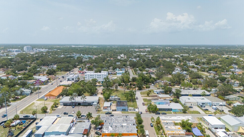 More Photos Of 579 27th St S, Saint Petersburg Light Manufacturing For Sale