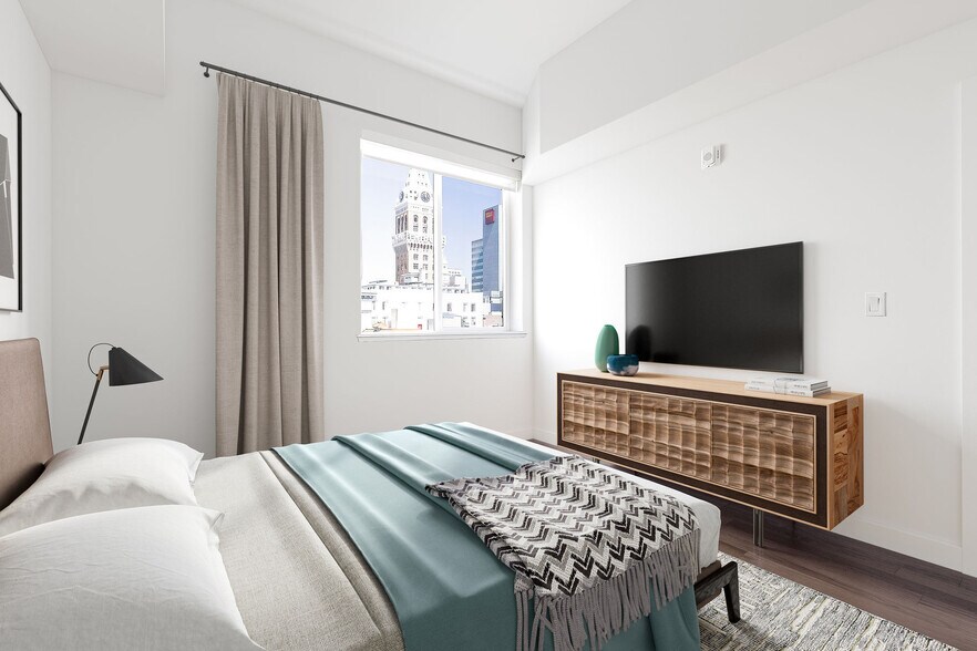 More Photos Of 1100 Webster St, Oakland Apartments For Lease