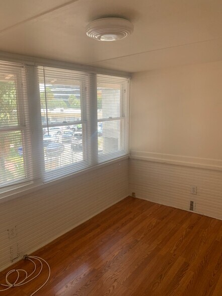 More Photos Of 233 3rd St N, Saint Petersburg Office For Lease