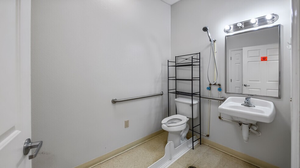 More Photos Of 16215 Sr-50 Hwy, Clermont Storefront For Lease