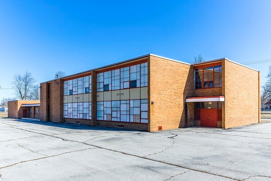 More Photos Of 1123 N Sherman St, Bay City Schools For Lease