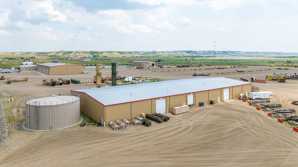 More Photos Of 611 37th Ave SE, Williston Warehouse For Sale