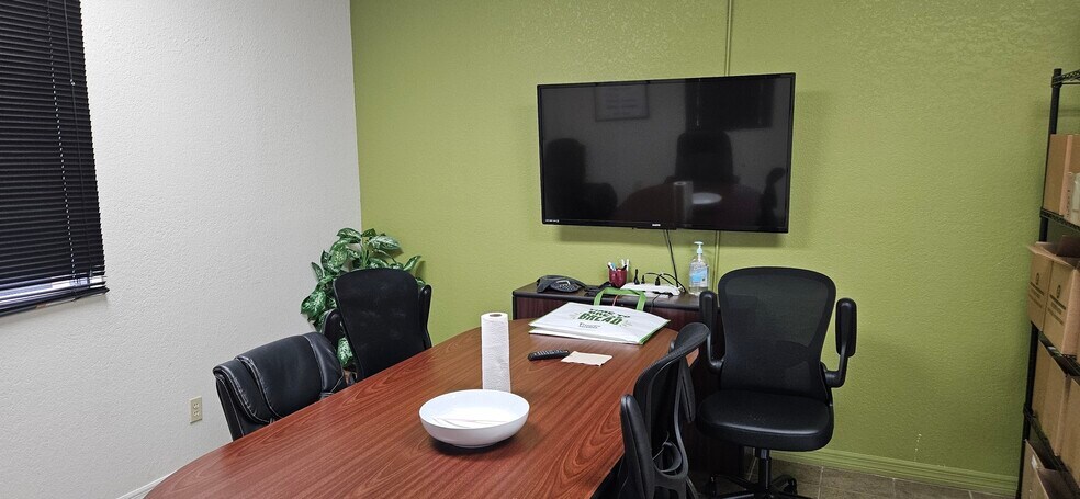More Photos Of 3250 Dundee Rd, Winter Haven Office For Sale