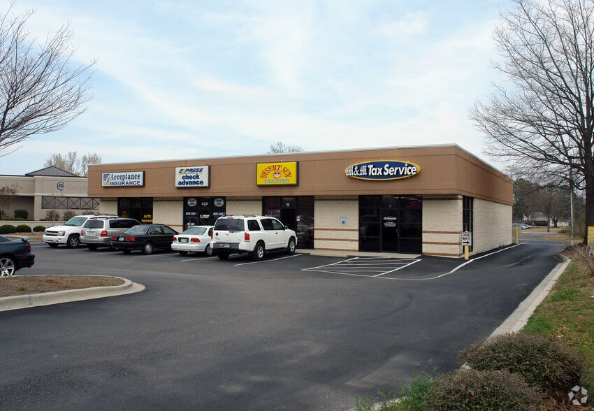 More Photos Of 535 S 5th St, Hartsville General Retail For Lease