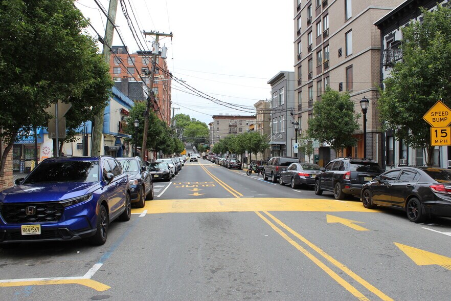 More Photos Of 201-203 43rd St, Union City Warehouse For Sale