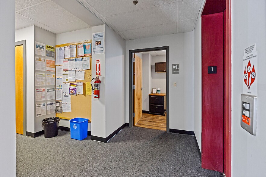 More Photos Of 323 State St, Augusta Office Residential For Sale