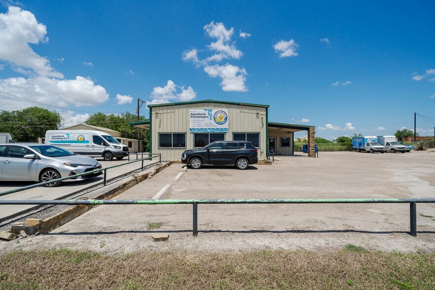 More Photos Of 341 TX Highway 35 Hwy, Gregory Light Distribution For Sale