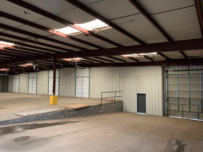 More Photos Of 601-605 N Tn-70, Rogersville Warehouse For Lease