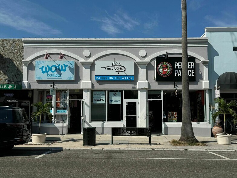 More Photos Of 19-23 N Blvd Of Presidents, Sarasota Storefront For Lease