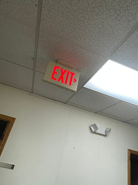 More Photos Of 101 Conner Dr, Chapel Hill Medical For Lease