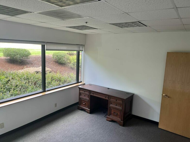 More Photos Of 35 Braintree Hill Office Park, Braintree Office For Lease
