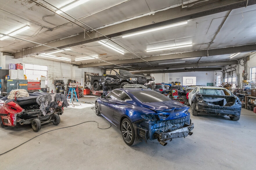 More Photos Of 318 E Main St, Patchogue Freestanding For Sale