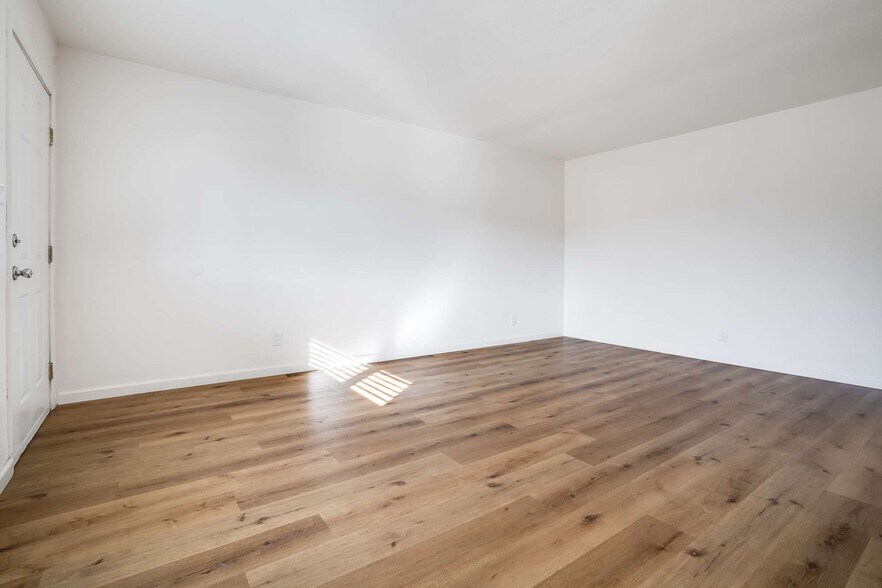 More Photos Of 420-450 Broadway, Gilroy Apartments For Sale