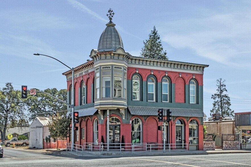 More Photos Of 13480 E Hwy 88, Lockeford Storefront Retail Residential For Sale
