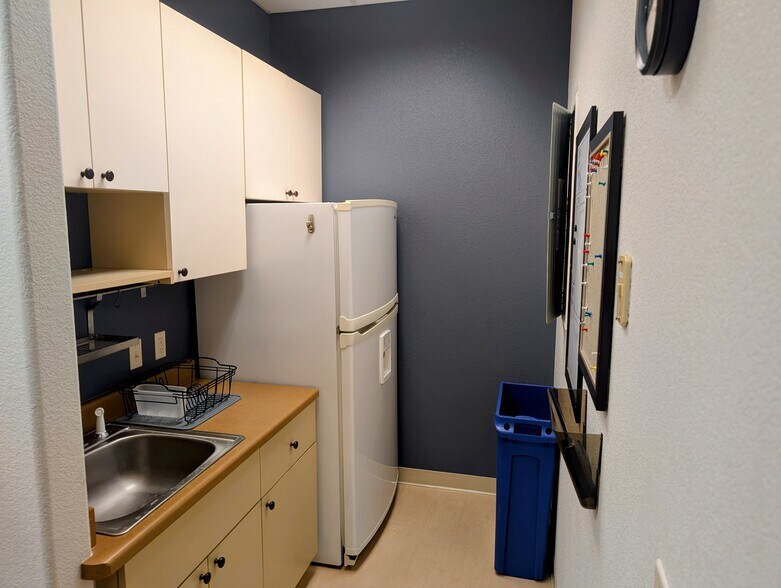 More Photos Of 1915 Wilmington Dr, Fort Collins Medical For Lease