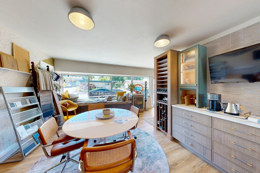 More Photos Of 510 Custer Way SE, Olympia Storefront Retail Office For Sale