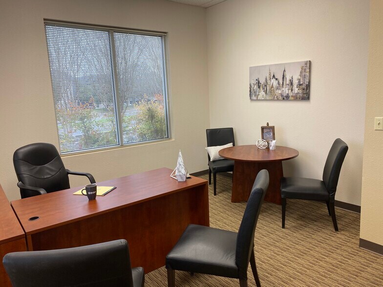 More Photos Of 1000 Heritage Center Cir, Round Rock Office For Sale