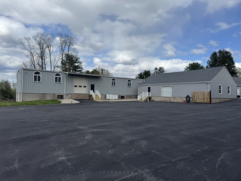 More Photos Of 14 Emily Rd, Broad Brook Industrial For Sale