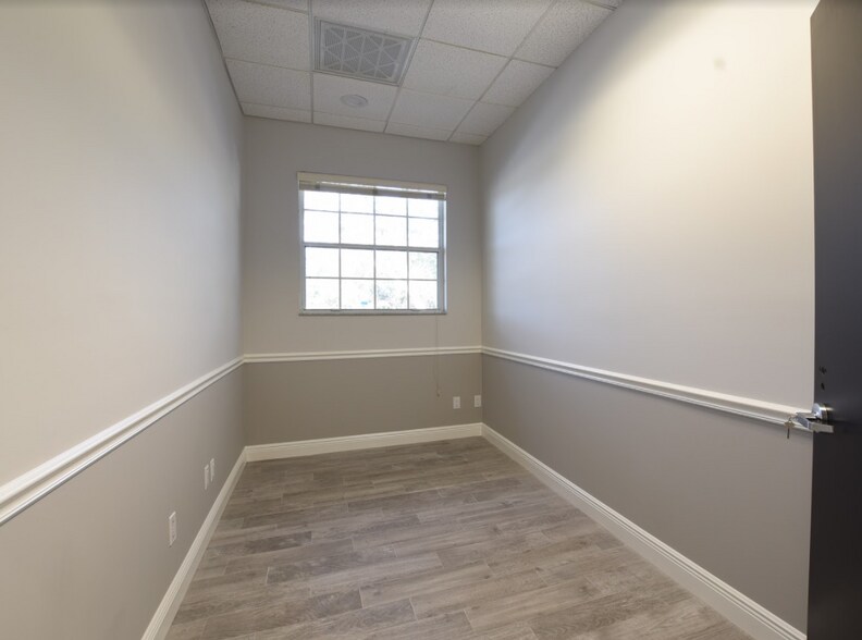 More Photos Of 3820 Colonial Blvd, Fort Myers Medical For Lease