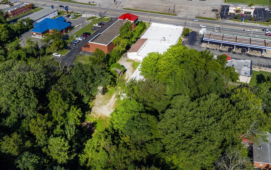 More Photos Of 10509 Dixie Hwy, Louisville Freestanding For Lease